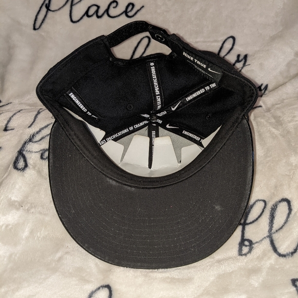 Nike True Fly Hat - Picture 3 of 4